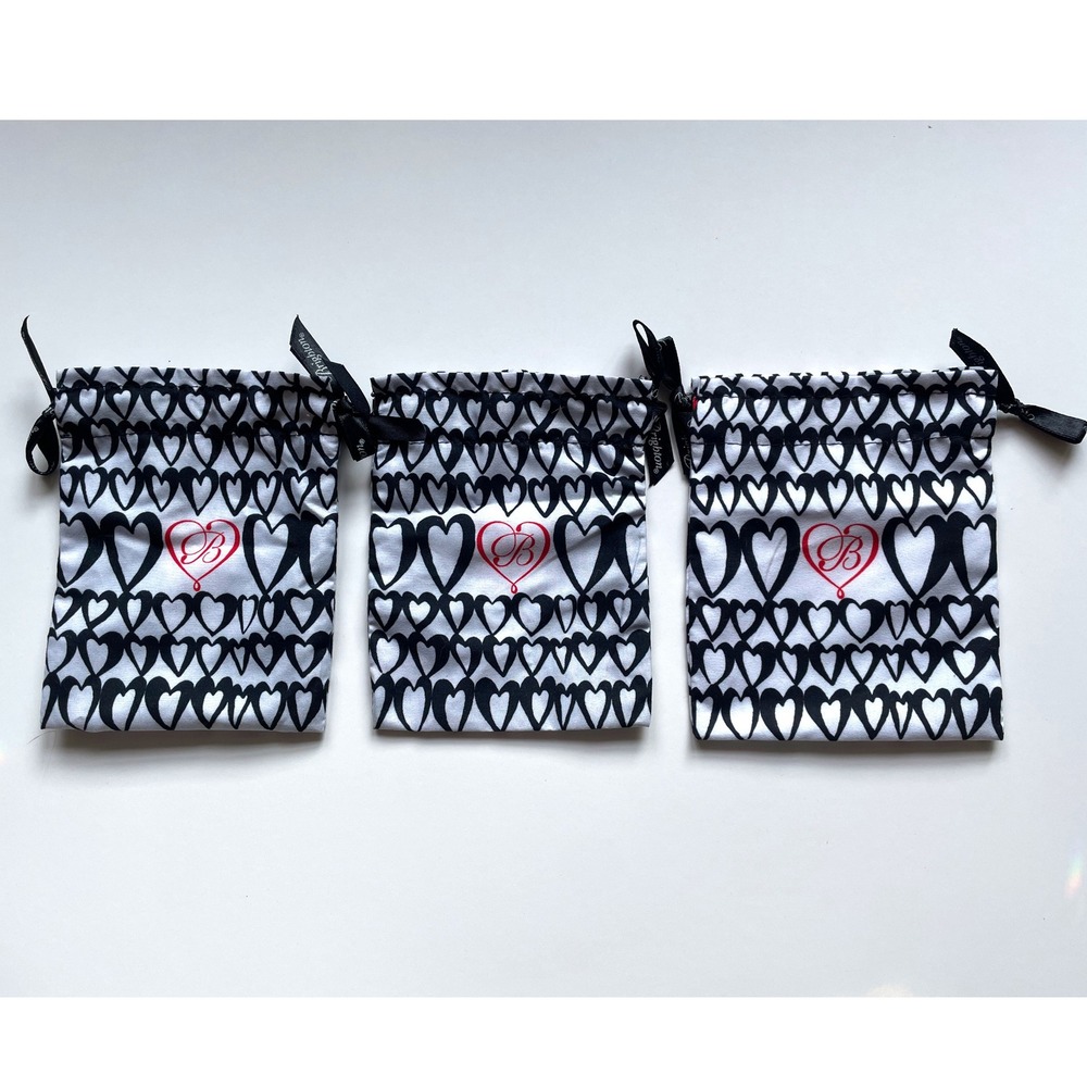 Brighton Jewelry poches black and white hearts graphic set of 3 Like New